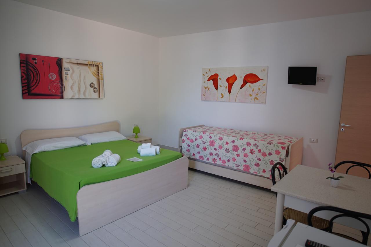Il Giardino Del Tiglio Bed and Breakfast Uggiano La Chiesa Εξωτερικό φωτογραφία
